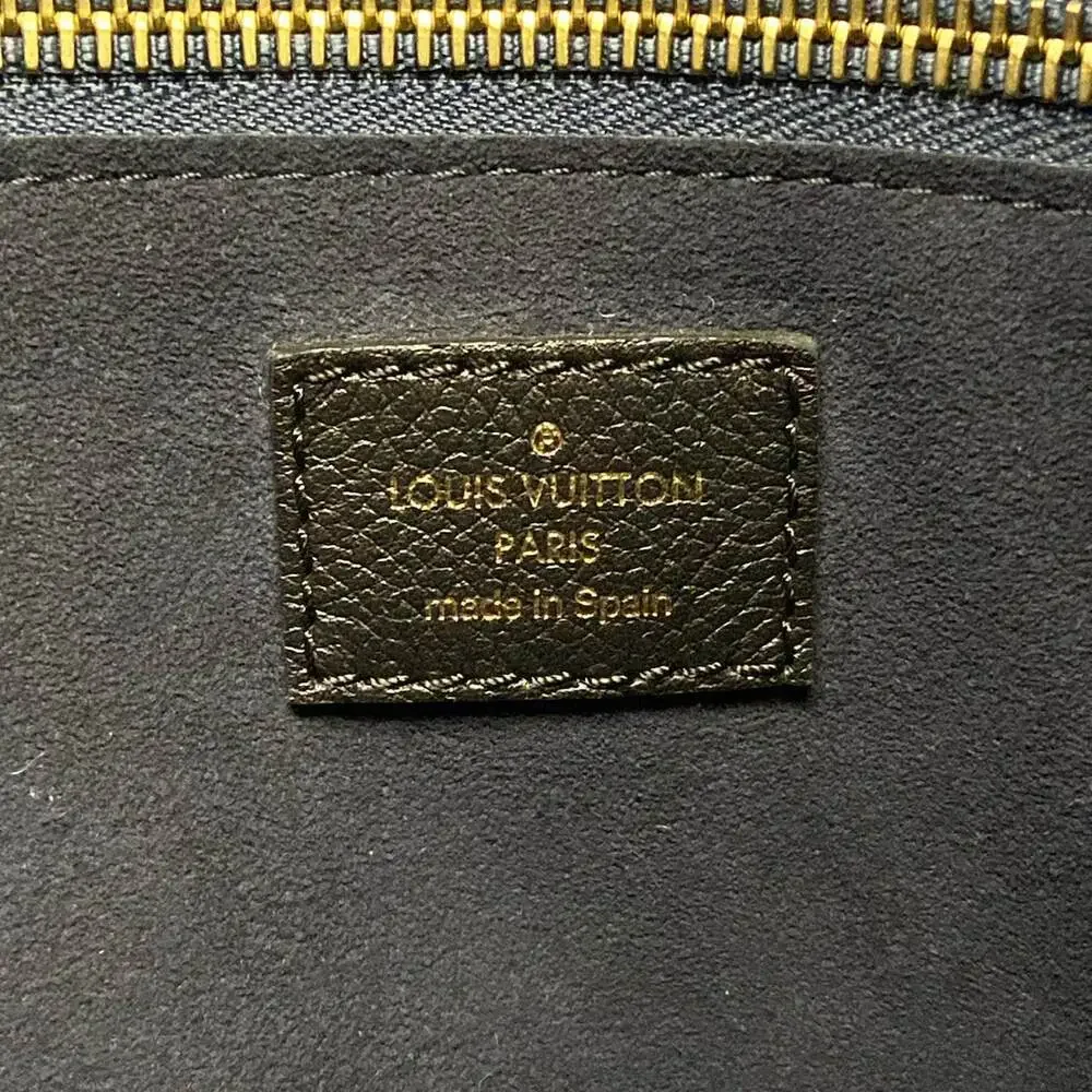 Louis Vuitton Neverfull MM Monogram Empreinte Tote Bag M45685